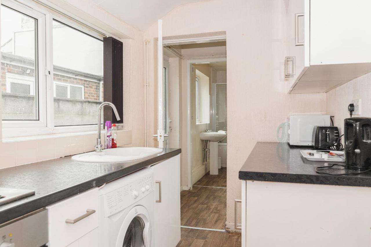 Hanley Park House Villa Stoke-on-Trent Esterno foto