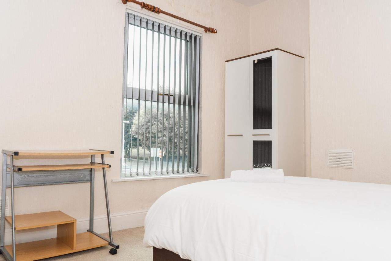 Hanley Park House Villa Stoke-on-Trent Esterno foto